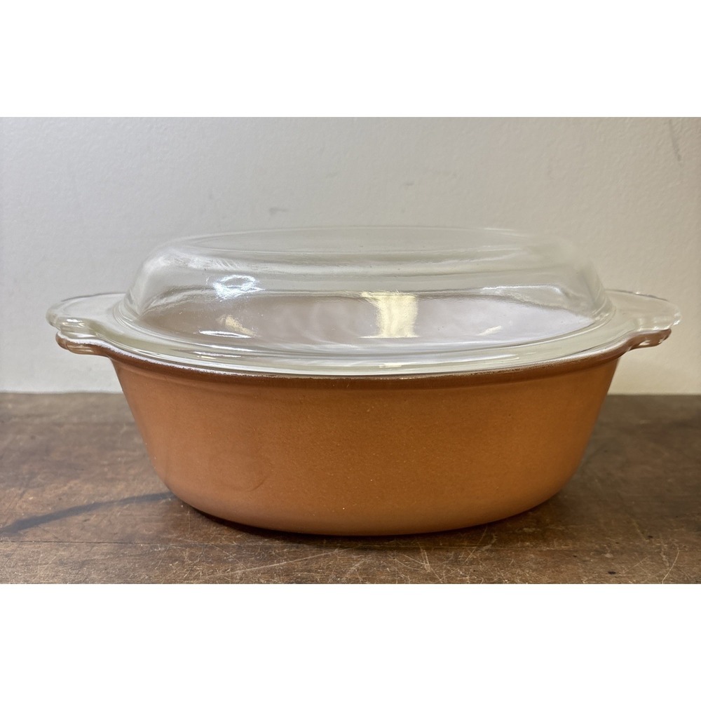 VTG Fire King 1.5 Quart Peach Luster Green Interior Casserole Dish Bowl Lid #467